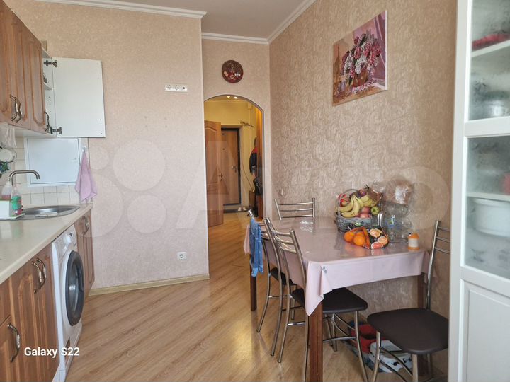 2-к. квартира, 65 м², 10/12 эт.