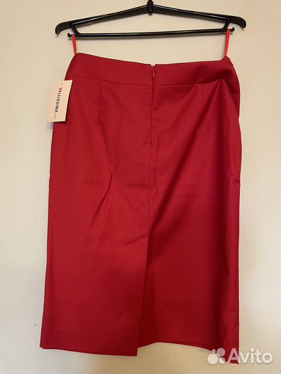 Костюм женский красный