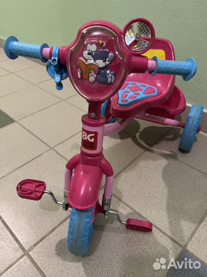 Трехколесный велосипед