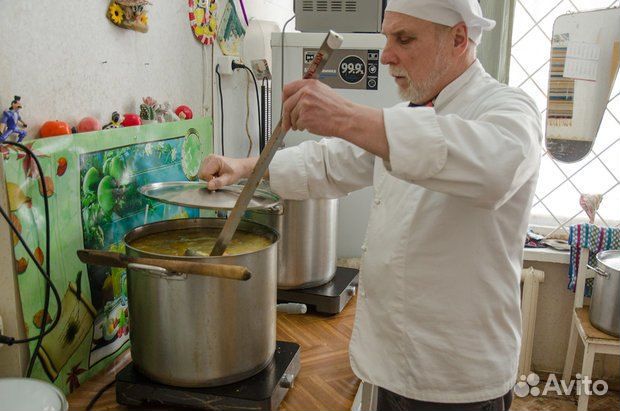 Повар в столовую Вахта с проживанием питанием
