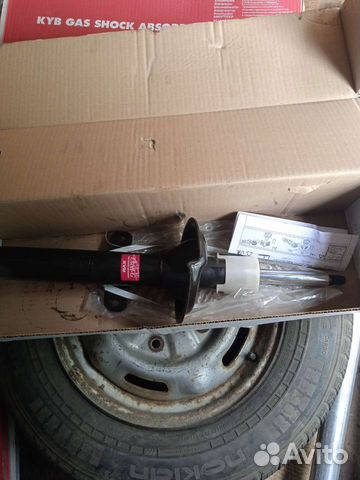 Передние стойки форд транзит 2шт