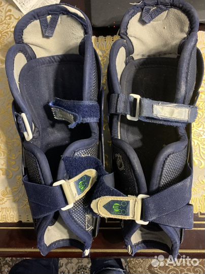 Щитки хоккейные Reebok