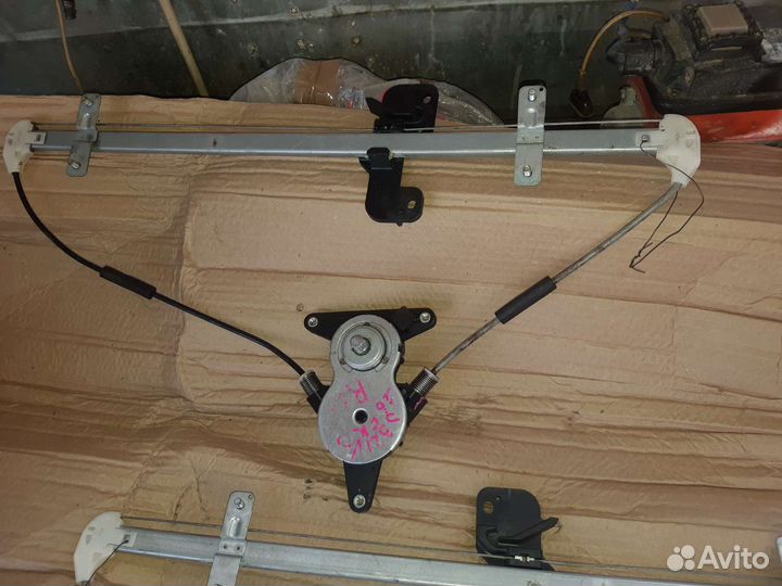 Дайхатсу хайджет S321 стеклоподъемный механизм