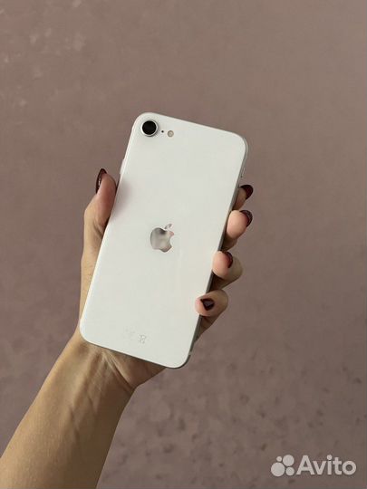 iPhone SE (2020), 64 ГБ