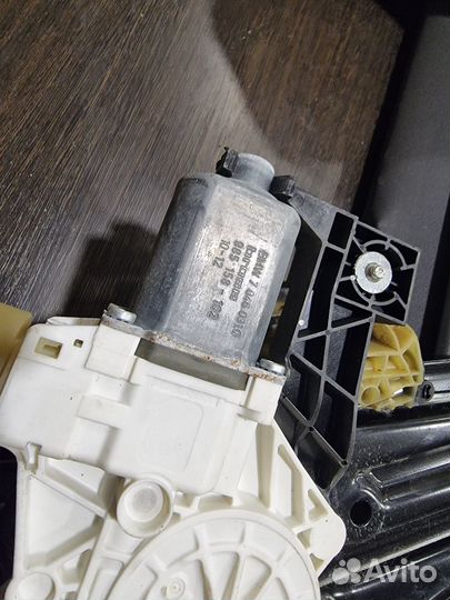 Стеклоподъемник BMW F01