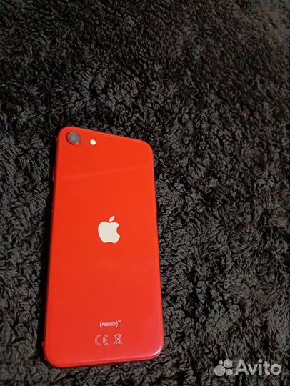 iPhone SE, 128 ГБ