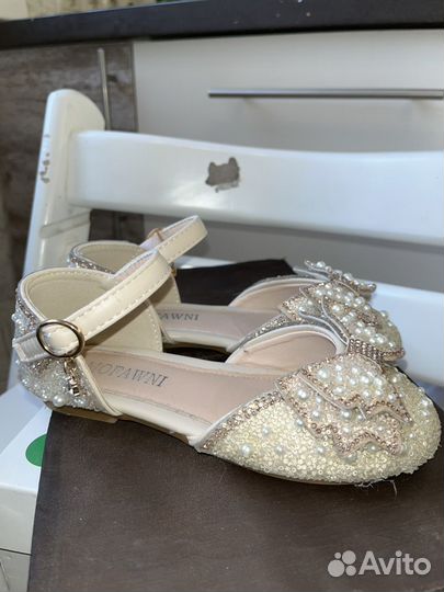 Нарядные туфли 30-31