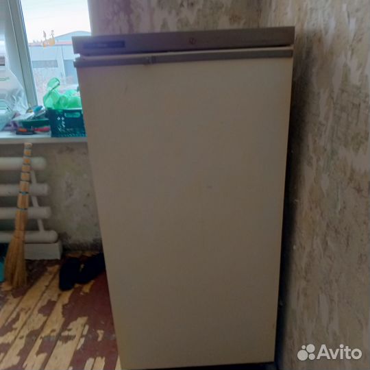 Холодильник бу маленький