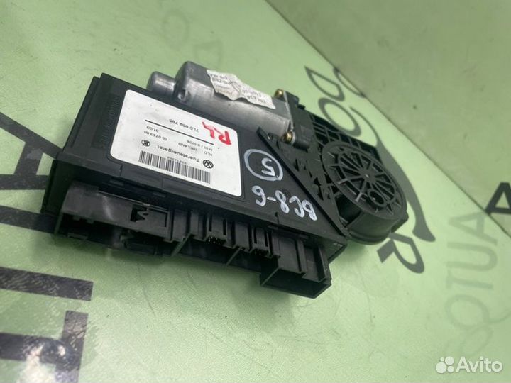 Мотор стеклоподъемника задний левый Volkswagen