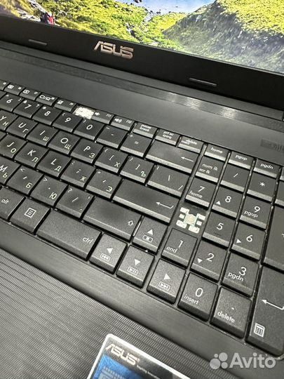 Ноутбук asus