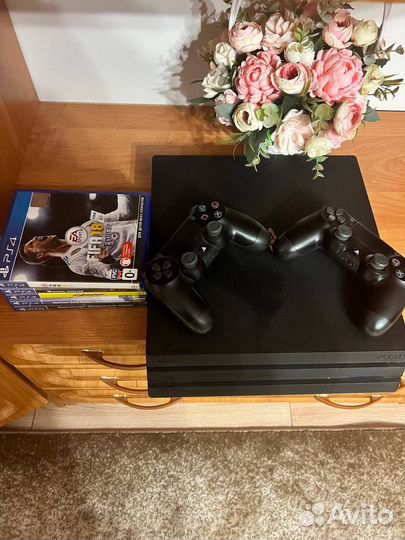 Sony PS4 pro 1tb