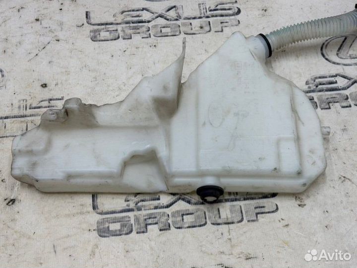 Бачок омывателя Land Rover Range Rover Velar L560