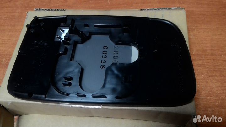 Зеркальный элемент mitsubishi lancer 9 (2000-2008)