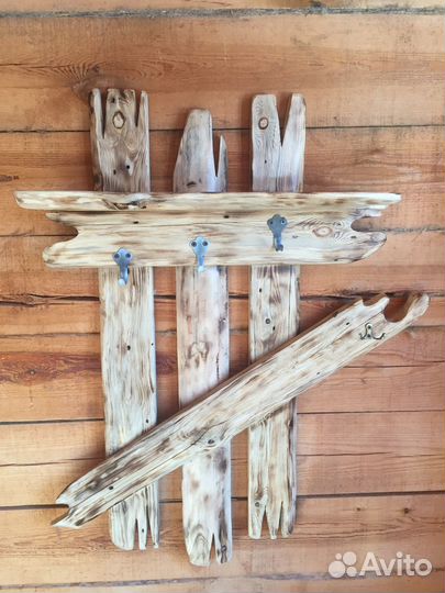 Вешалка с полкой настенная деревянная