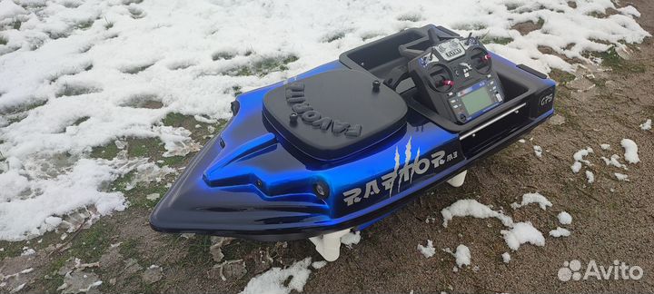 Карповый кораблик для рыбалки