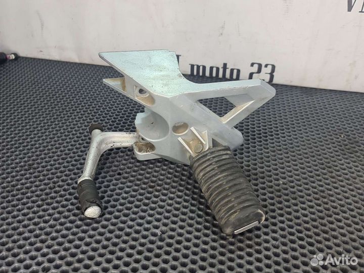 Левая подножка bmw r1100r