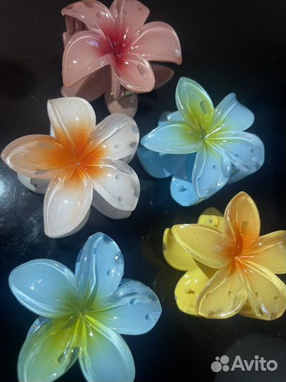 Крабик для волос гавайский цветок