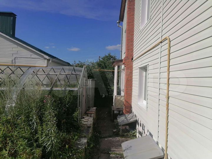 Дом 309 м² на участке 8 сот.