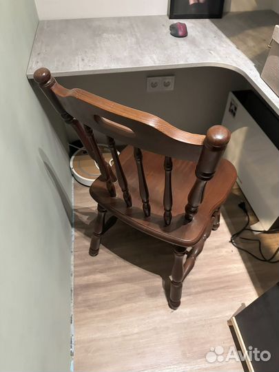 Старинный стул