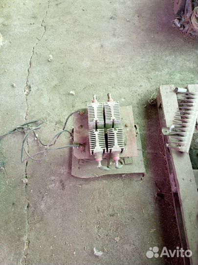 Пусковое устройство для автомобиля