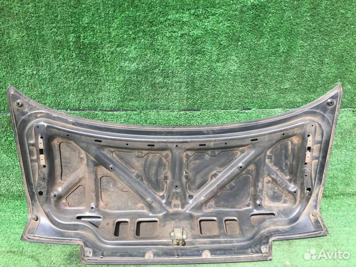 Крышка багажника Nissan Bluebird EU12