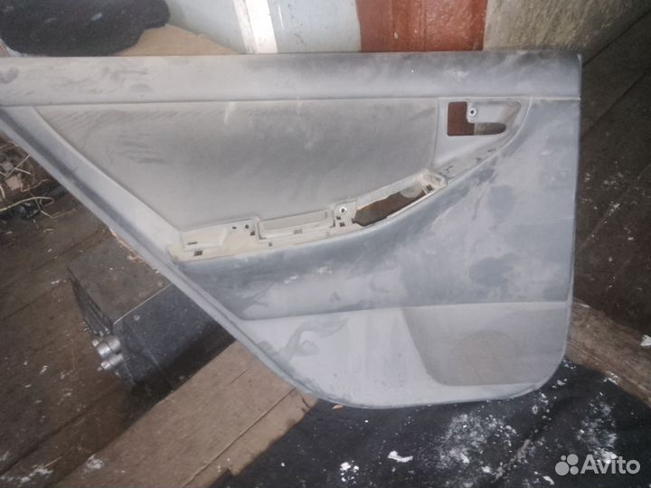 Дверь задняя левая toyota Alex -runx