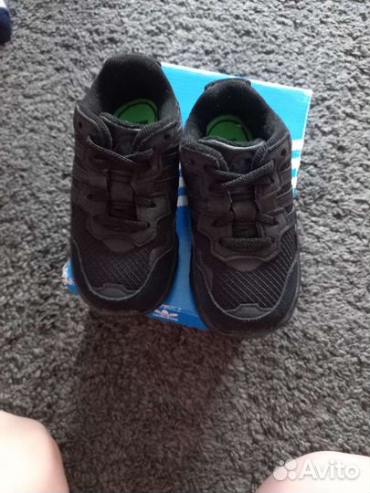 Кроссовки adidas оригинал 22
