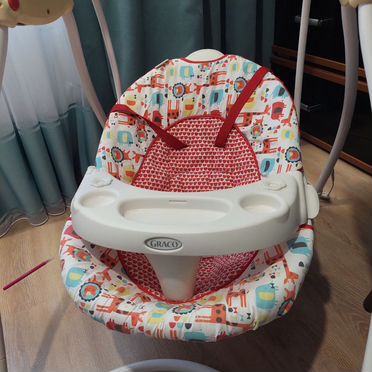 Электронные качели для новорожденных Graco
