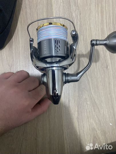 Shimano 22 Stella C5000XG + фидер в подарок