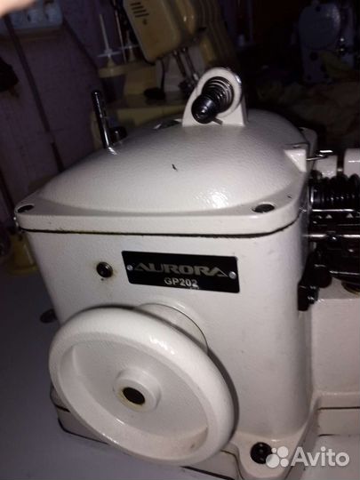 Скорняжная швейная машина