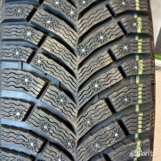 Michelin X-Ice North 4 SUV 225/60 R18 104T