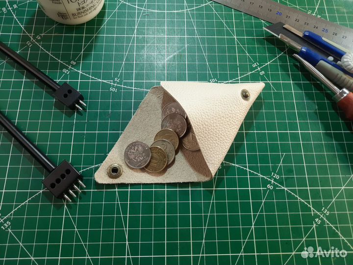 Монетница ручной работы из натуральной кожи