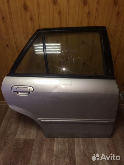 Дверь задняя правая Mazda familia 2002
