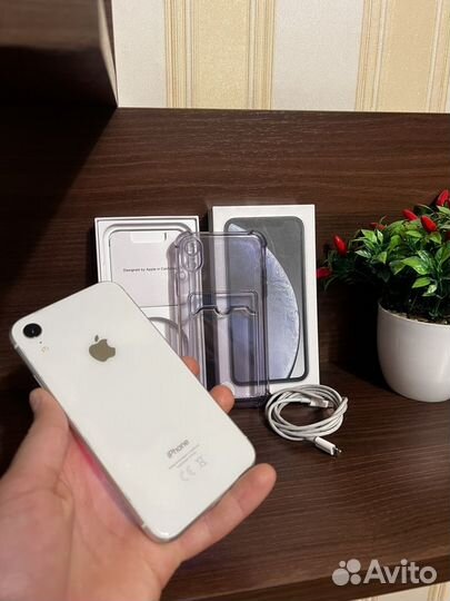 iPhone Xr, 128 ГБ