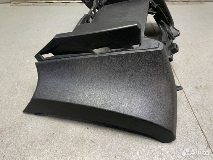 Накладка консоли центральная Hyundai Solaris GI