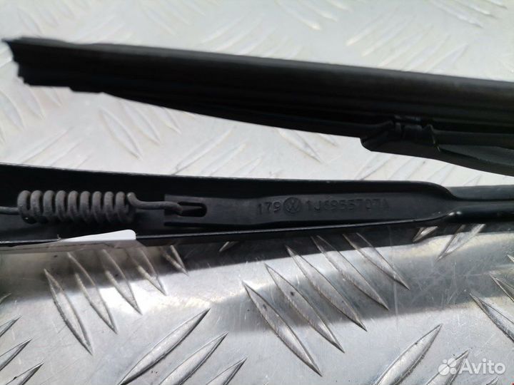 Поводок для Volkswagen Golf 4