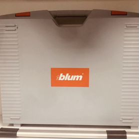 Чемодан с шаблонами Blum