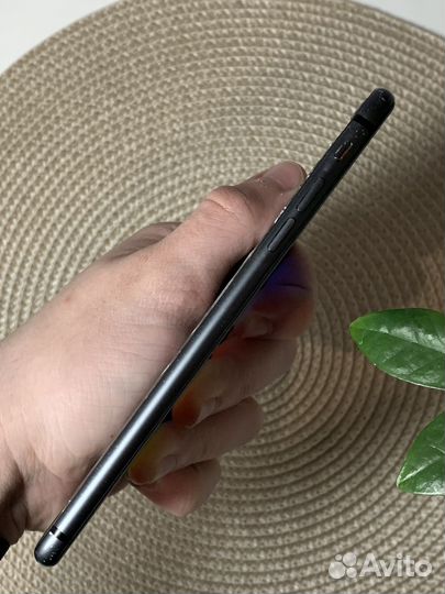 iPhone 8 Plus, 256 ГБ