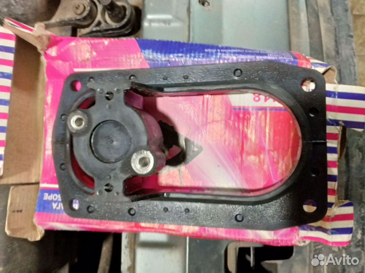 Обойма шаровой опоры рычага передач