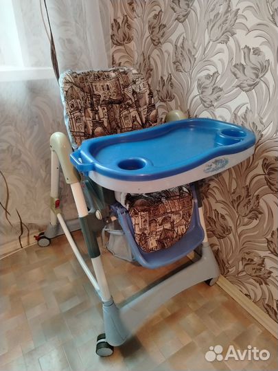 Детский стульчик для кормления