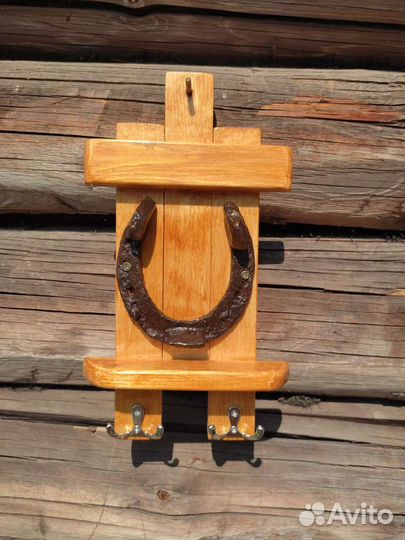 Сувенирная ключница с подковой