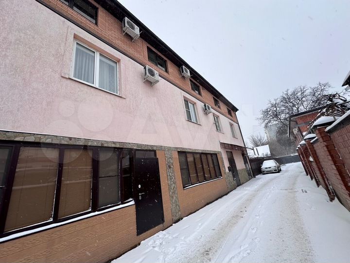 Гостиница, 369 м²