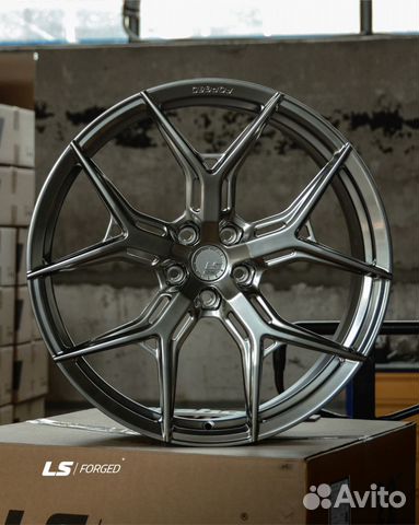 Кованые диски LS Forged R22 на BMW X5 G05 X6 X7