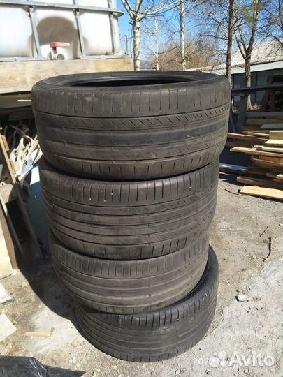 Continental ContiPremiumContact 275/45 R21 и 315/40 R21