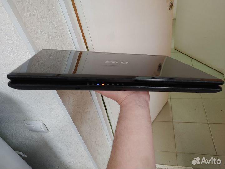 Ноутбук MSI CX620