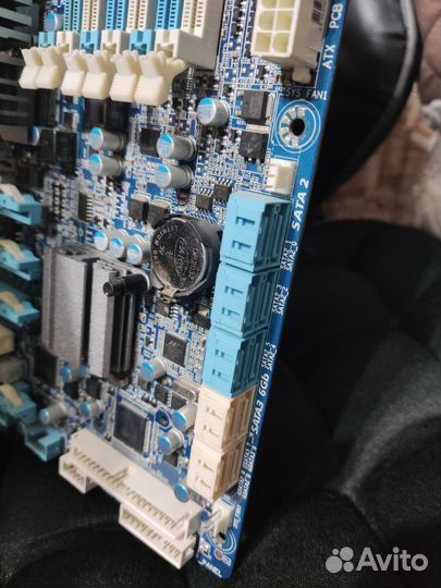 Материнская плата gigabyte 1366 сокет с xeon x5650