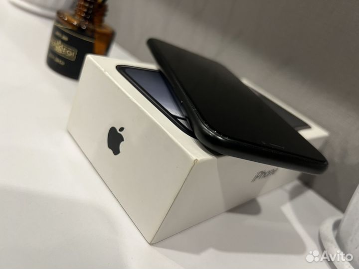 iPhone Xr, 128 ГБ