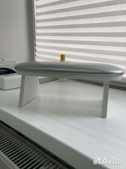 Подставка для рук маникюрная