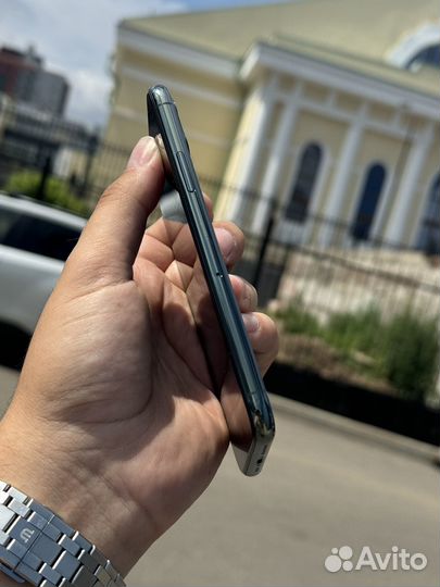 iPhone 11 Pro, 64 ГБ