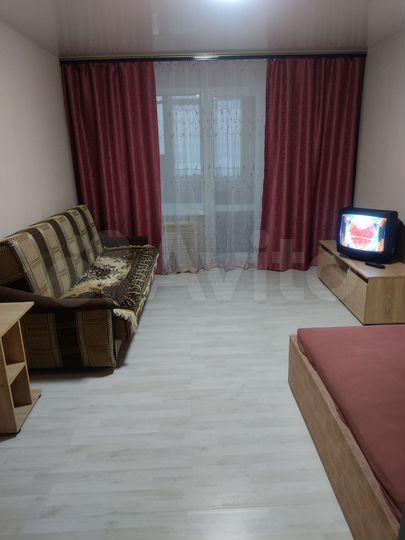 1-к. квартира, 37 м², 1/18 эт.